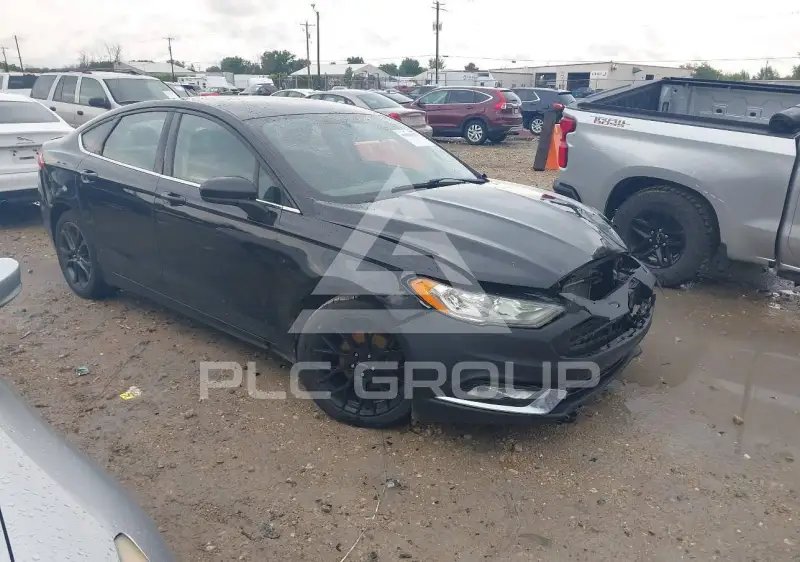 2018 Ford FUSION фото