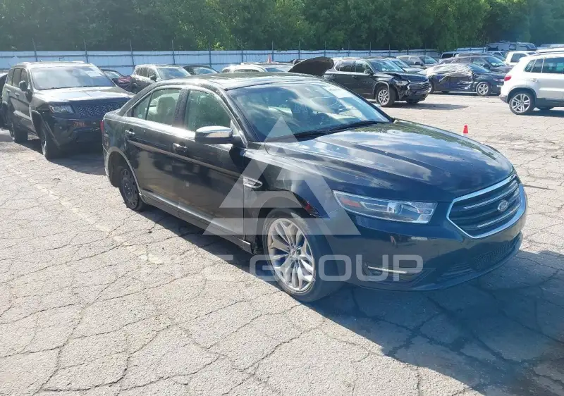 2018 Ford TAURUS фото
