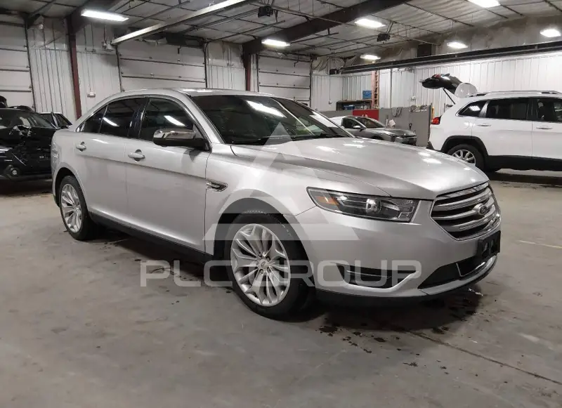 2018 Ford TAURUS фото