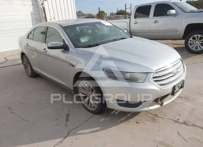 2018 Ford TAURUS photo