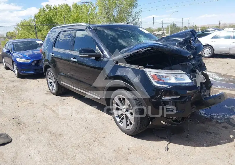 2018 Ford EXPLORER фото