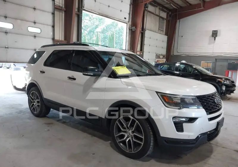 2018 Ford EXPLORER фото