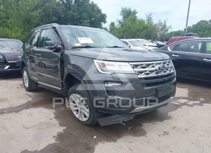 2018 Ford EXPLORER photo