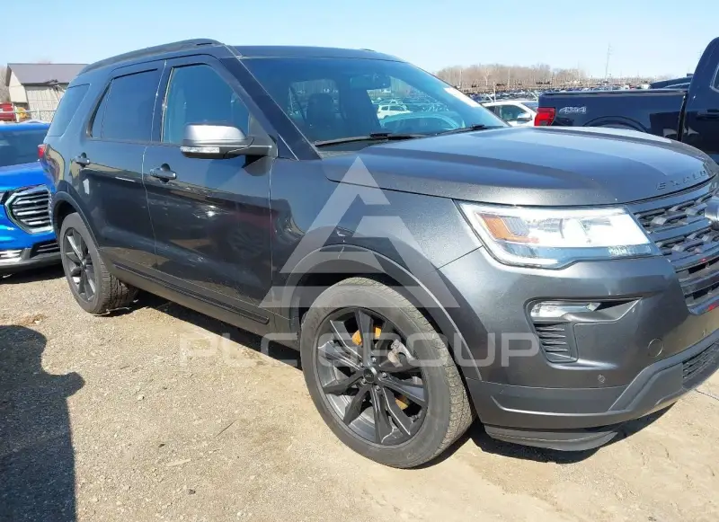 2018 Ford EXPLORER photo