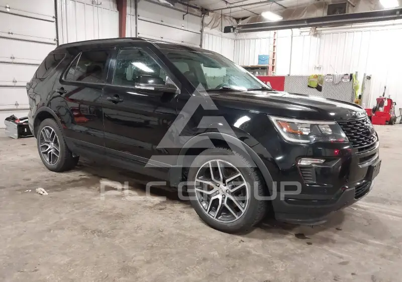 2018 Ford EXPLORER photo