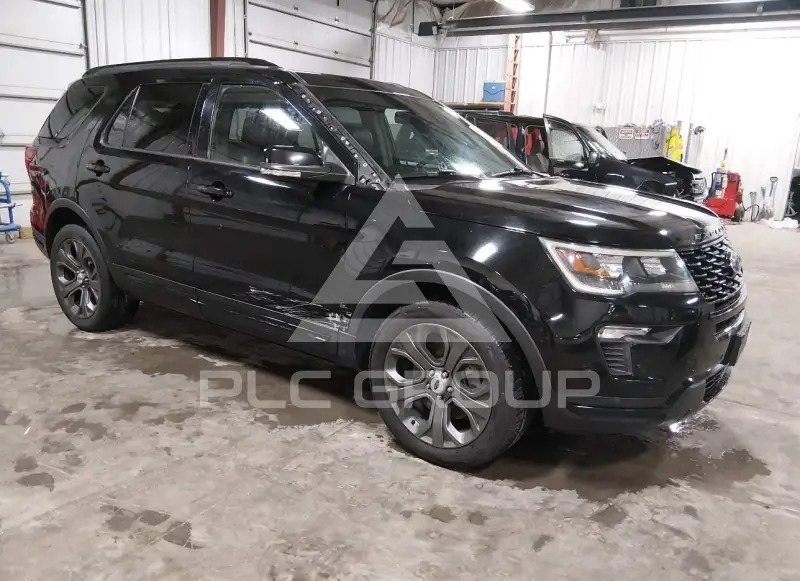 2018 Ford EXPLORER photo