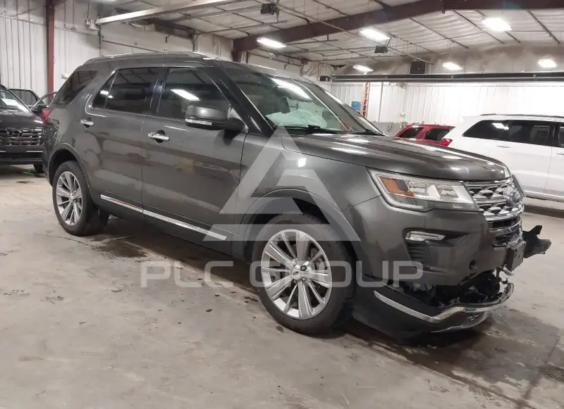 2018 Ford EXPLORER фото