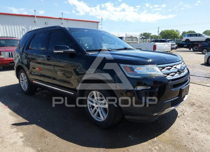2018 Ford EXPLORER photo