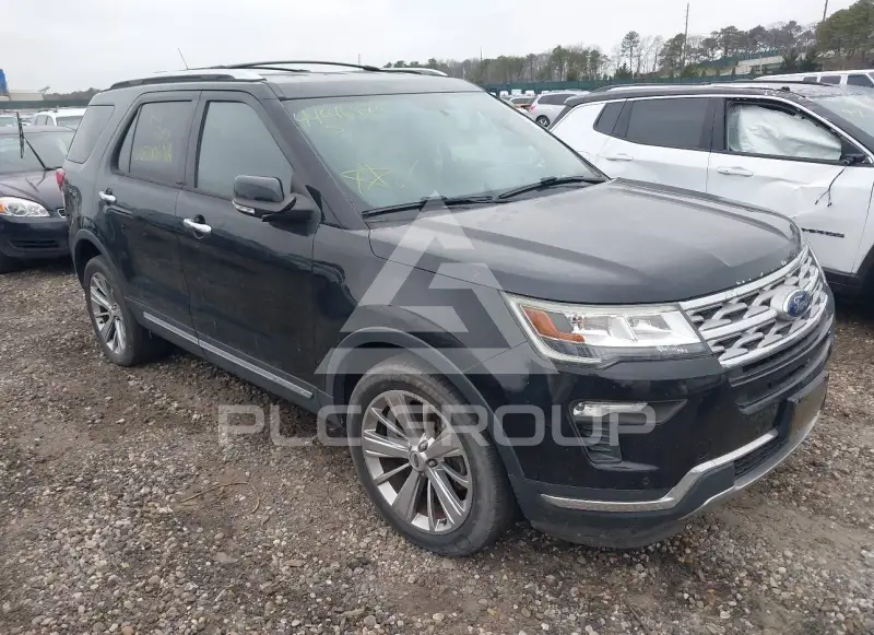2018 Ford EXPLORER фото