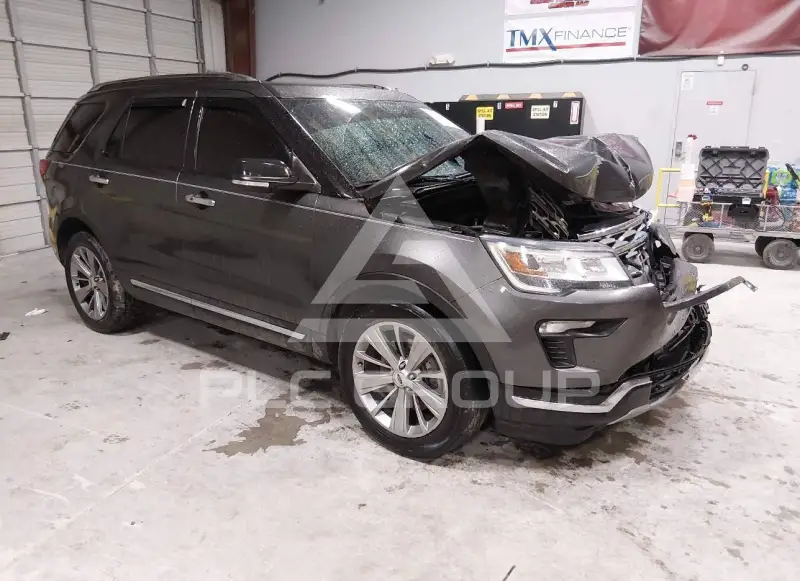 2018 Ford EXPLORER photo