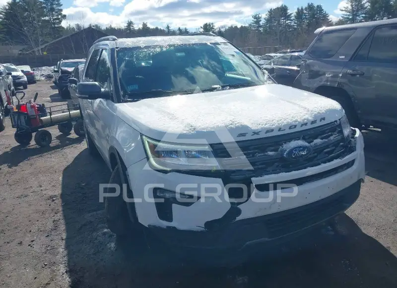 2018 Ford EXPLORER фото