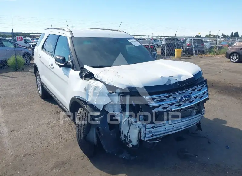 2018 Ford EXPLORER фото