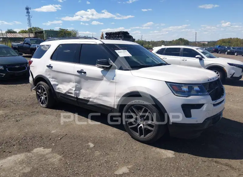 2018 Ford EXPLORER фото