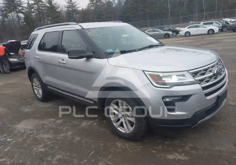 2018 Ford EXPLORER photo