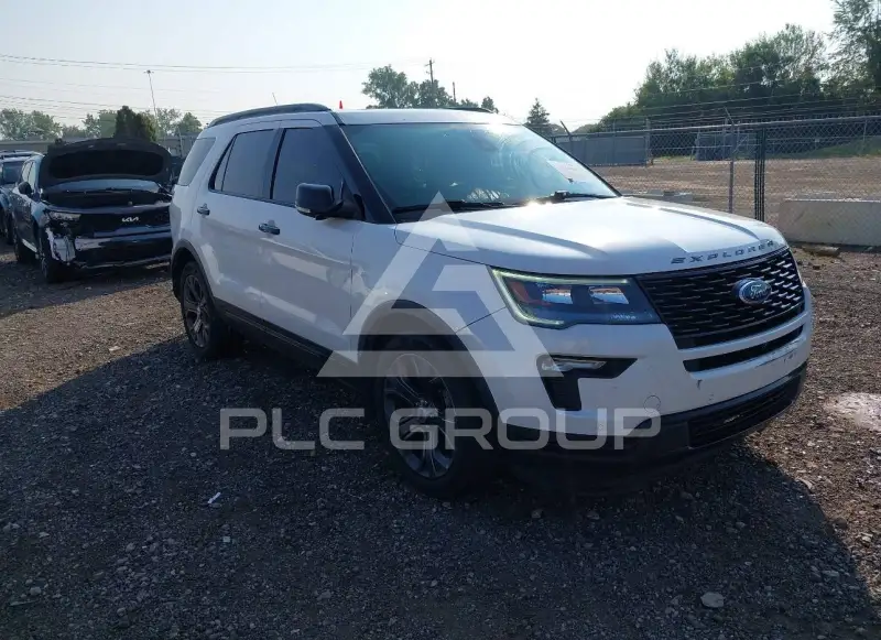 2018 Ford EXPLORER photo