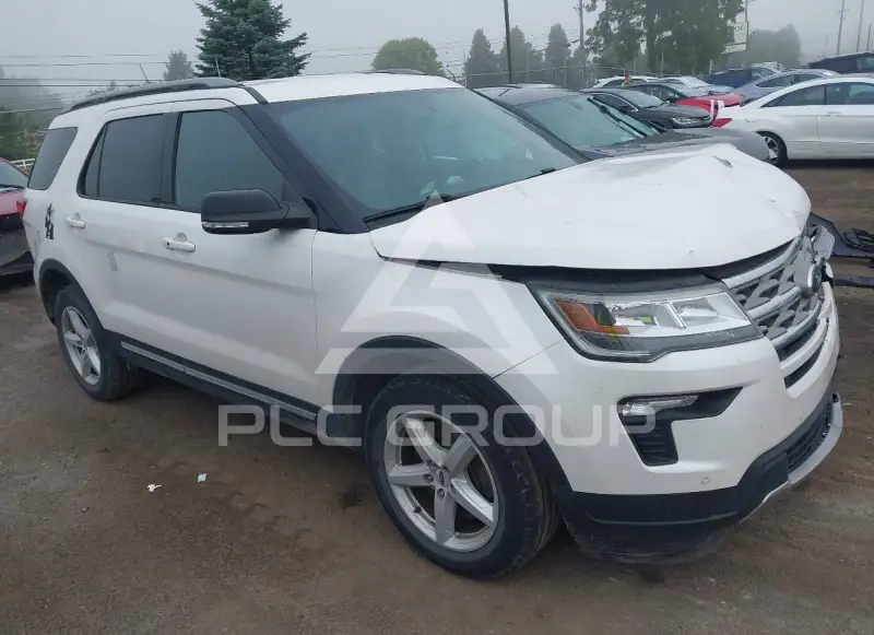 2018 Ford EXPLORER photo
