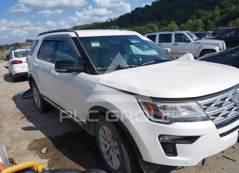 2018 Ford EXPLORER photo