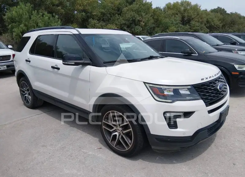 2018 Ford EXPLORER photo