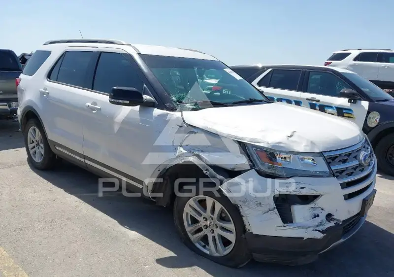 2018 Ford EXPLORER photo