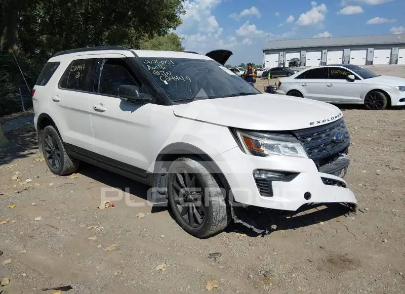 2018 Ford EXPLORER photo