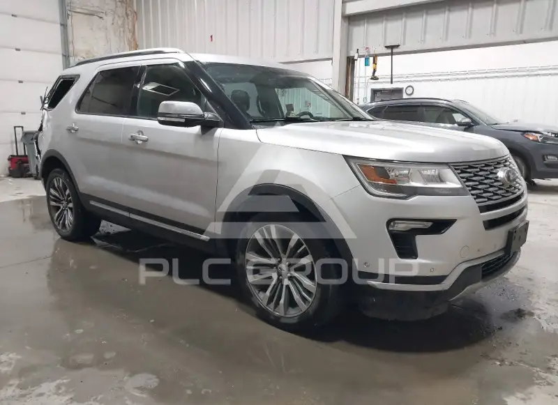 2018 Ford EXPLORER фото