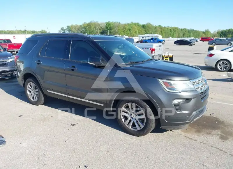 2018 Ford EXPLORER фото