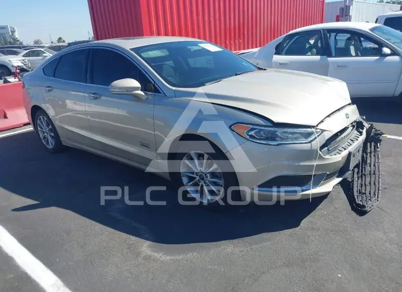 2018 Ford FUSION photo