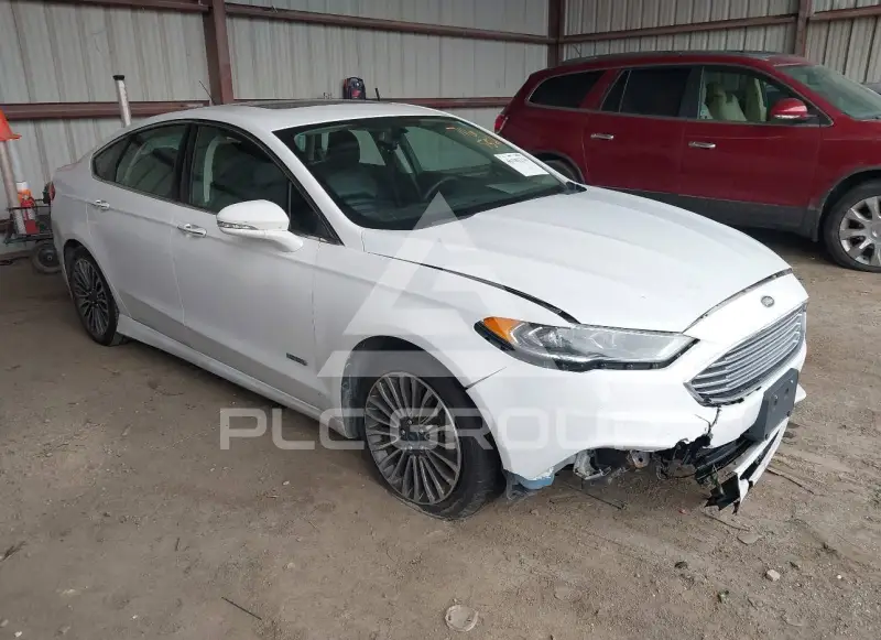 2018 Ford FUSION photo
