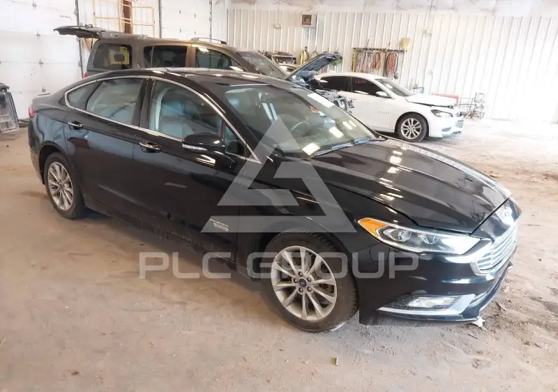 2018 Ford FUSION фото