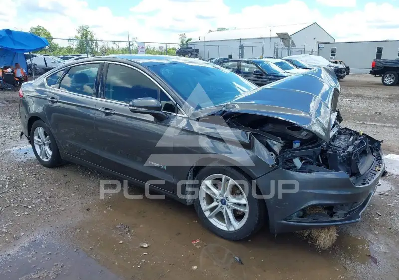 2018 Ford FUSION фото