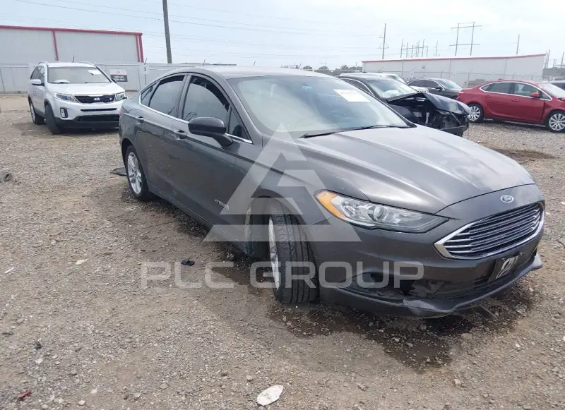 2018 Ford FUSION фото