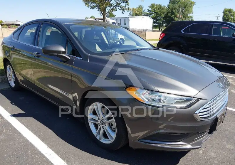 2018 Ford FUSION photo