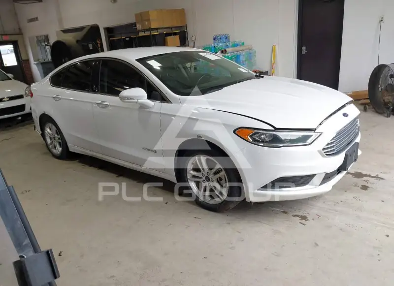 2018 Ford FUSION фото