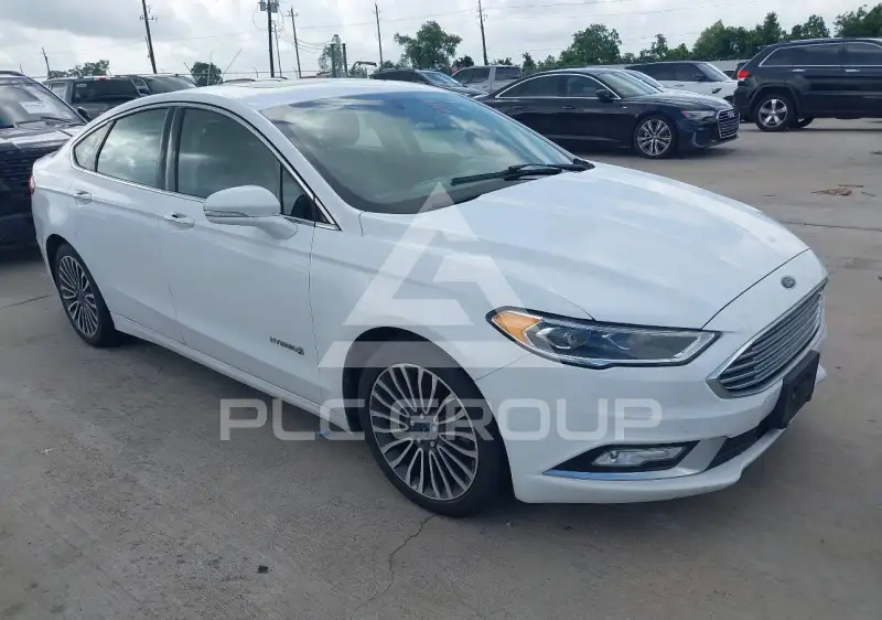 2018 Ford FUSION фото