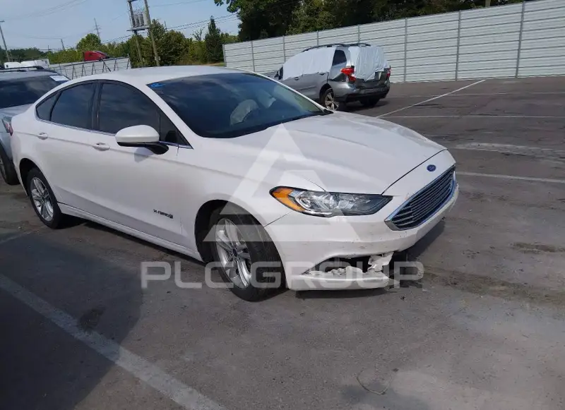 2018 Ford FUSION фото