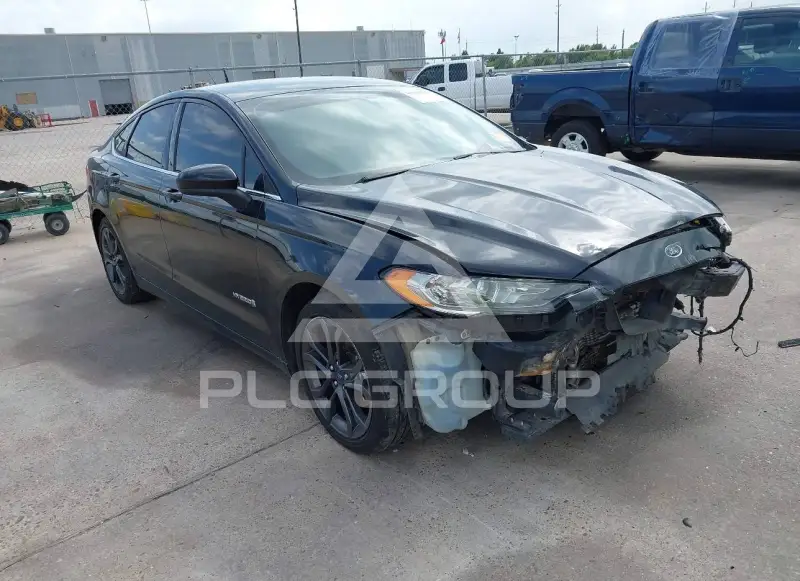 2018 Ford FUSION photo