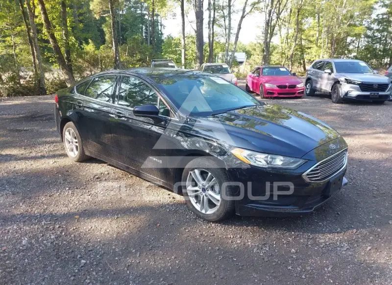 2018 Ford FUSION photo