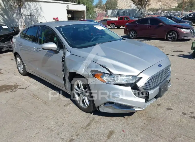 2018 Ford FUSION фото