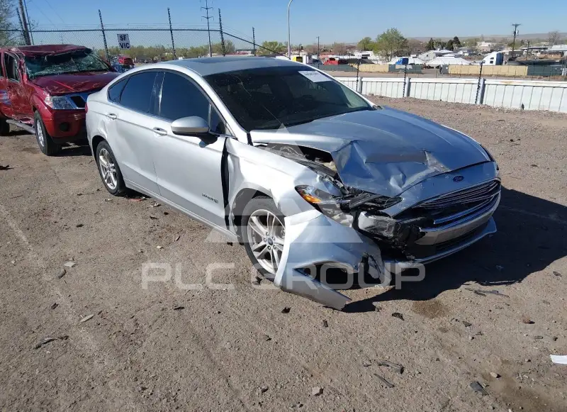 2018 Ford FUSION фото