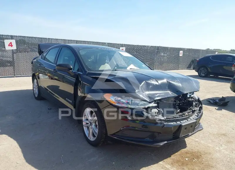 2018 Ford FUSION фото
