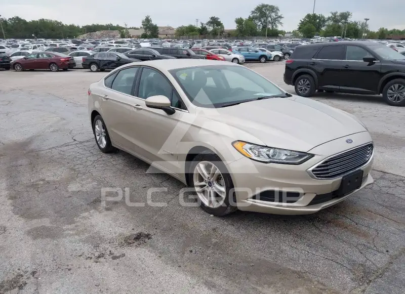 2018 Ford FUSION фото