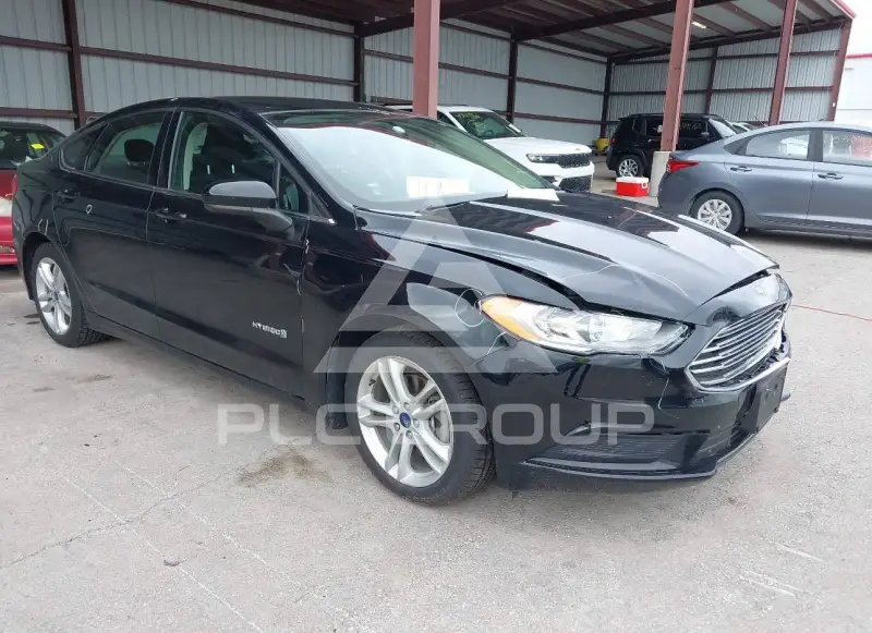 2018 Ford FUSION photo