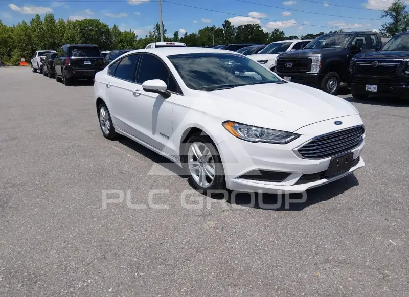 2018 Ford FUSION photo