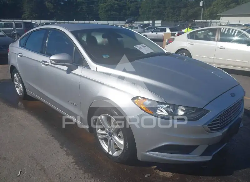 2018 Ford FUSION фото