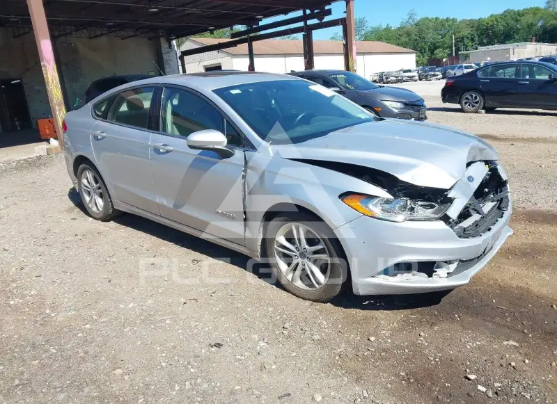2018 Ford FUSION photo