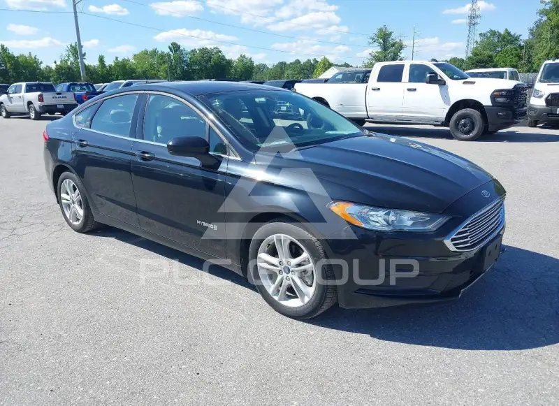2018 Ford FUSION photo