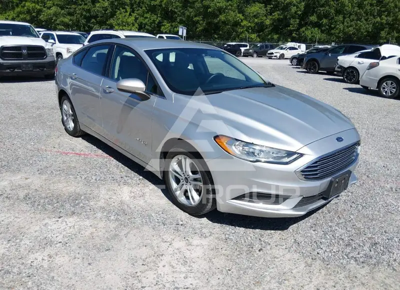 2018 Ford FUSION фото