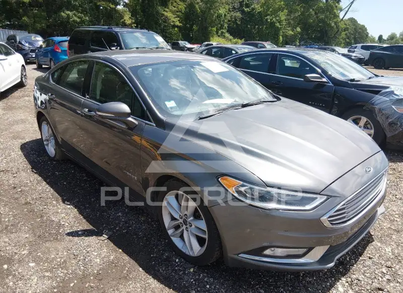 2018 Ford FUSION photo