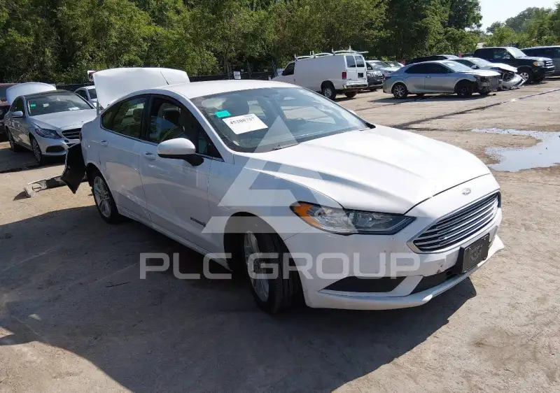 2018 Ford FUSION photo
