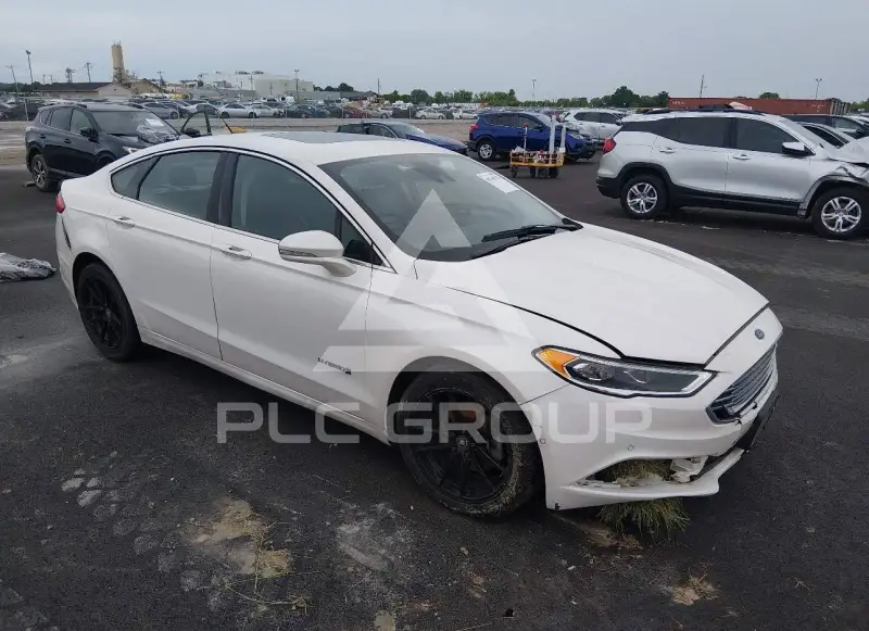 2018 Ford FUSION photo